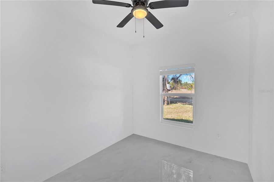 Spacious, unfurnished interior of a new home in , Punta Gorda (Image 36).