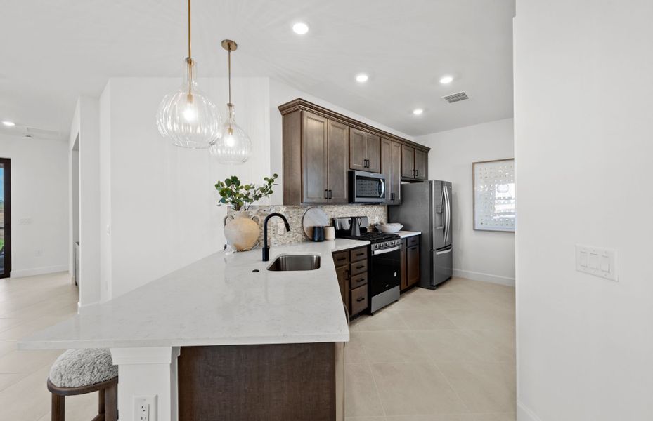 Furnished interior view inside a new home in Del Webb Catalina, Lakewood Ranch (Image 9).