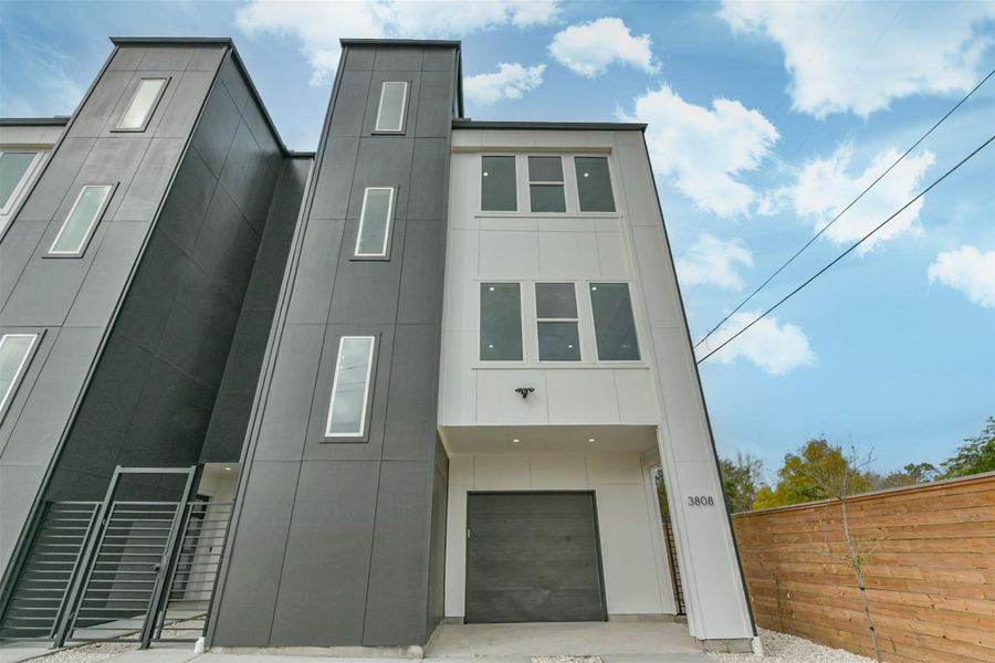 Make 3808 Ennis St your next home purchase. Schedule a tour today!
