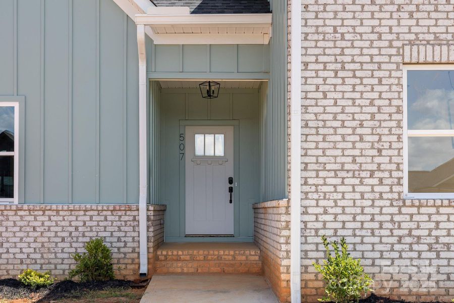 Image 14 of a home in .