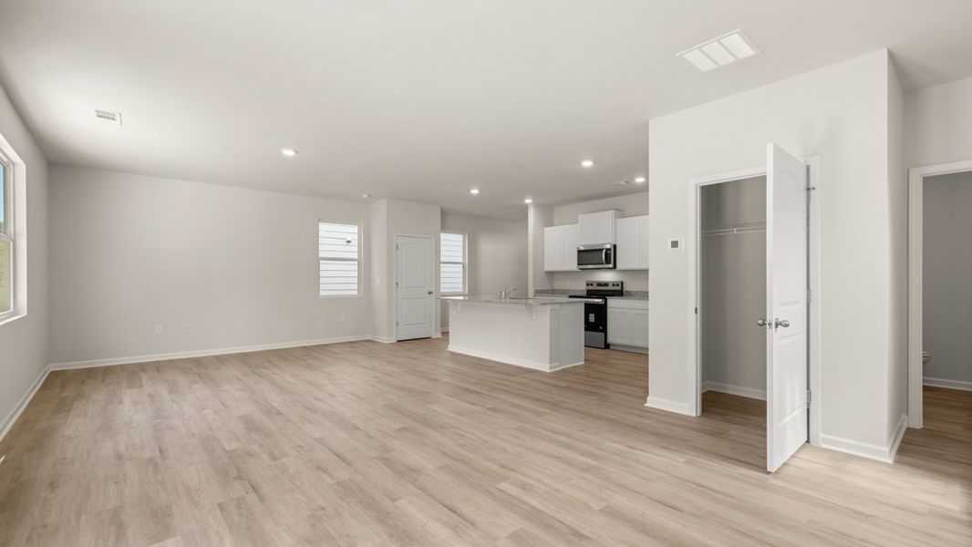 Spacious, unfurnished interior of a new home in Rolling Meadows, Jasper (Image 14). Spacious, unfurnished interior of a new home in Rolling Meadows, Jasper (Image 14).