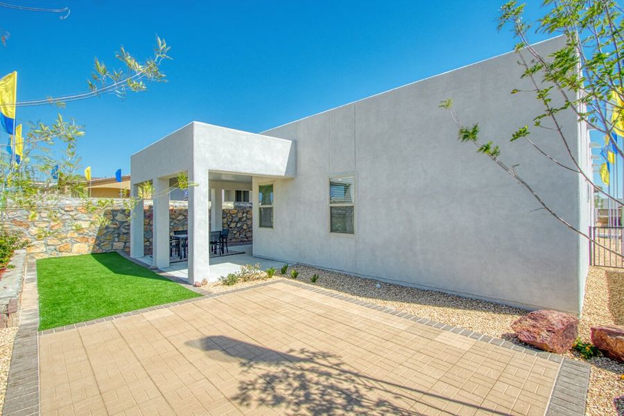 Representative exterior details of a home built from the Sage by Hakes Brothers in Hillside Park, El Paso (Image 22).