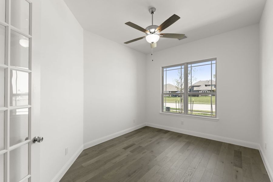 Spacious, unfurnished interior of a new home in Anna Town Square, Anna (Image 16).