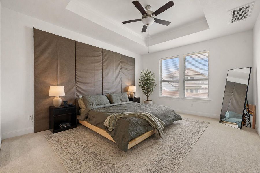 Huge primary bedroom
