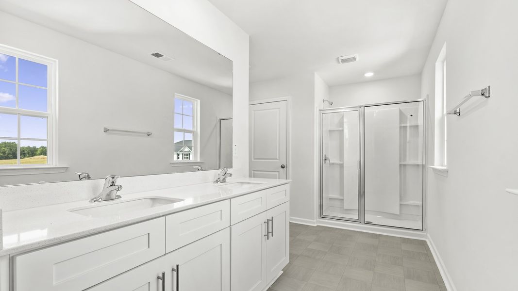 Representative furnished interior of a home built from the Galen by D.R. Horton in Forest Creek, Winston-Salem (Image 7).