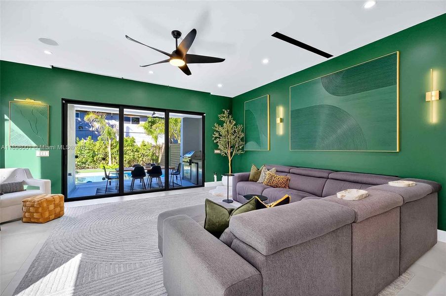 Image 37 of a home in .