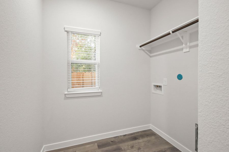 Spacious, unfurnished interior of a new home in The Woodlands Hills, Willis (Image 7).