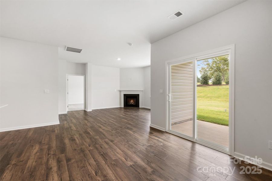 Photos are representative Photos are representative