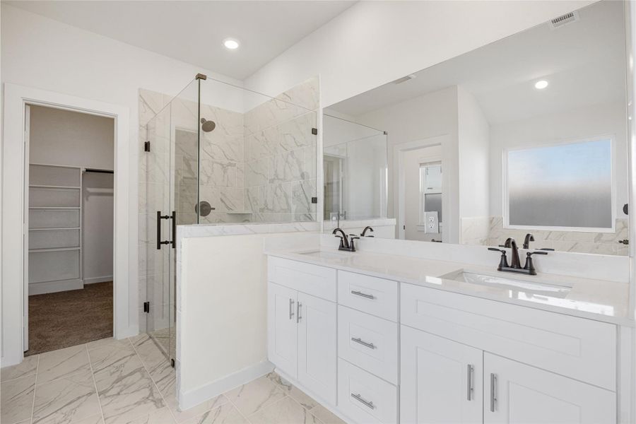 Furnished interior view inside a new home in Ashland, Angleton (Image 7).