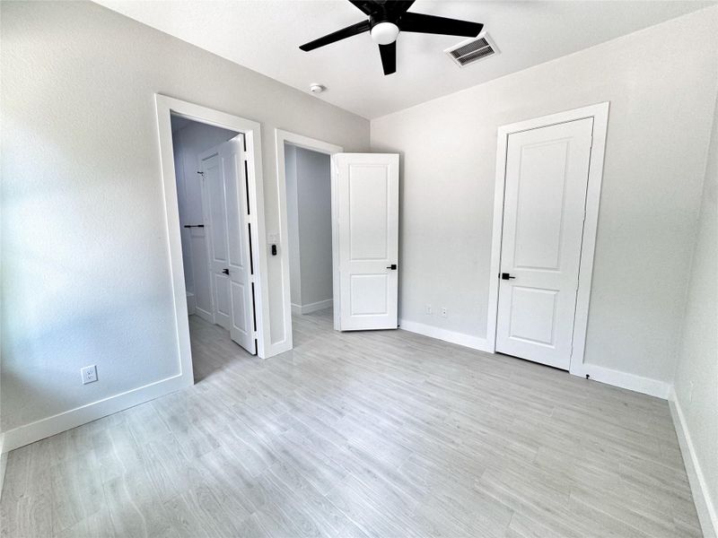 Spacious, unfurnished interior of a new home in , Splendora (Image 41).