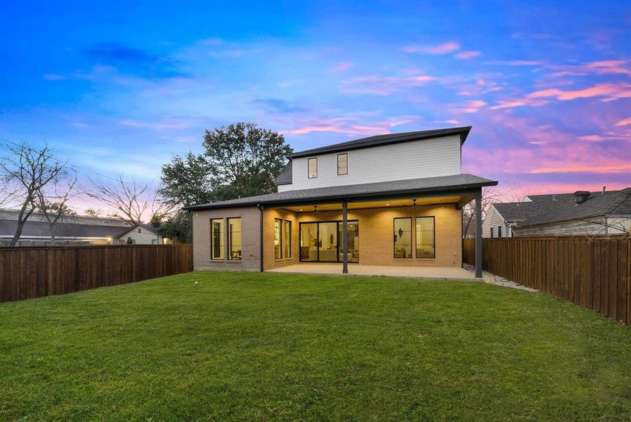 Exterior details and patio area of a home in , Dallas (Image 25).