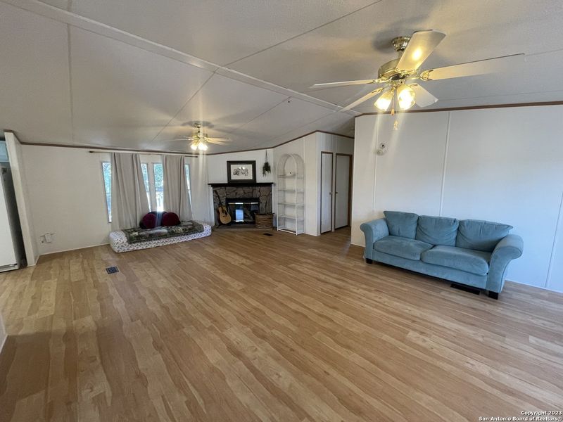 Furnished interior view inside a new home in , Bandera (Image 8).