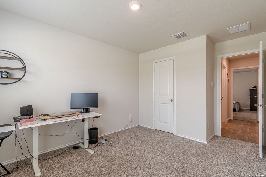 Furnished interior view inside a new home in Arroyo Ranch, Seguin (Image 12).