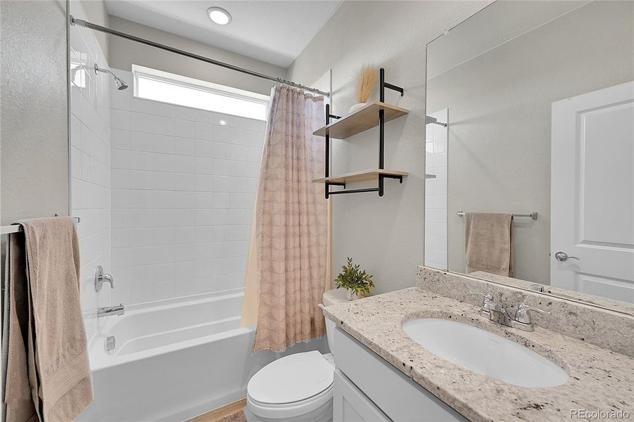 Furnished interior view inside a new home in , Aurora (Image 14).