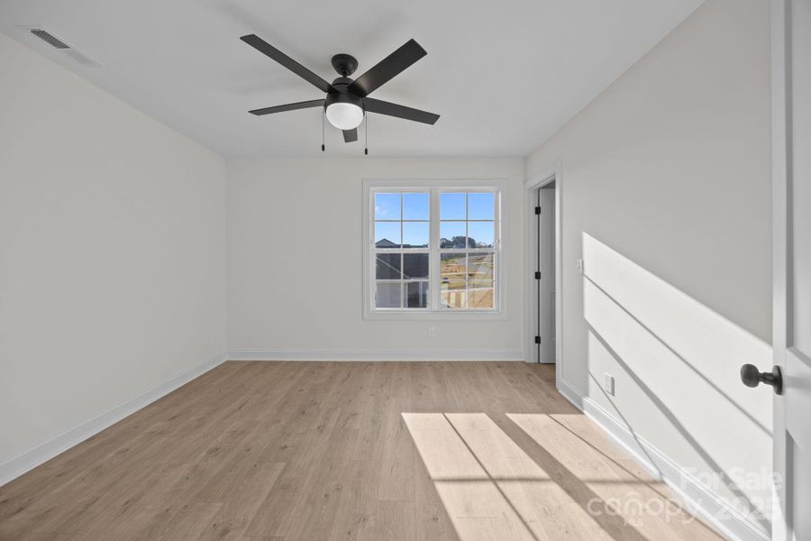 Spacious, unfurnished interior of a new home in , Salisbury (Image 37).