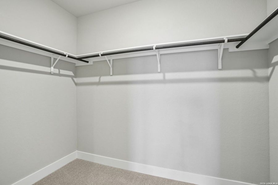 Spacious, unfurnished interior of a new home in Lark Canyon, New Braunfels (Image 31).