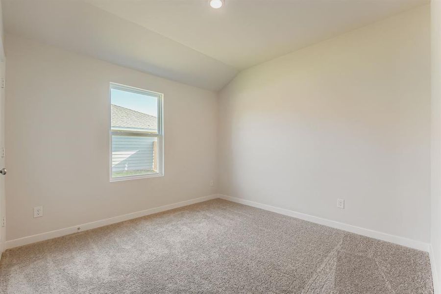 Spacious, unfurnished interior of a new home in Middlefield Village, Dallas (Image 28).
