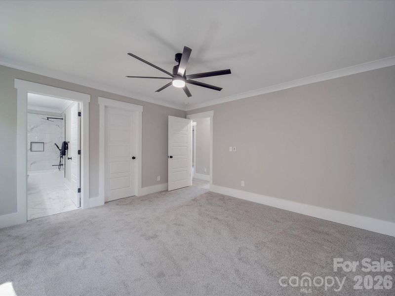 Spacious, unfurnished interior of a new home in , Charlotte (Image 15).