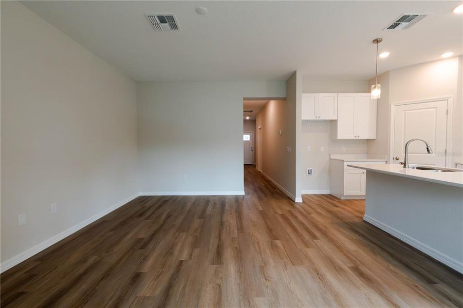 Spacious, unfurnished interior of a new home in , Leesburg (Image 41). Spacious, unfurnished interior of a new home in , Leesburg (Image 41).