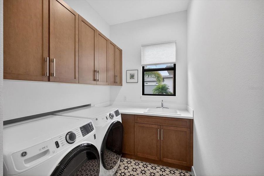 Furnished interior view inside a new home in , Bradenton (Image 65).