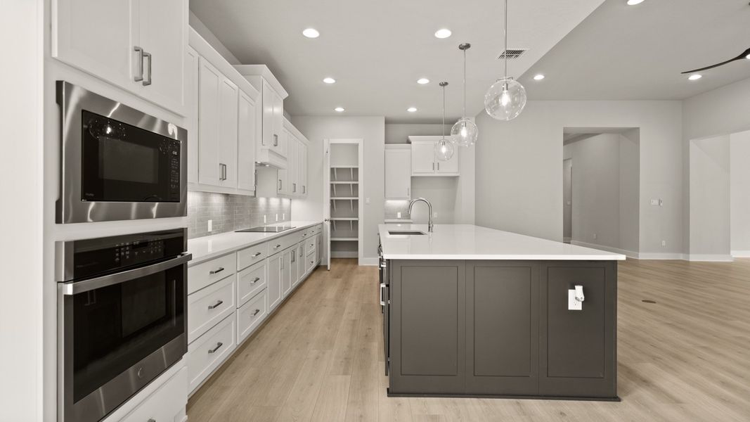 Furnished interior view inside a new home in Turnleaf, Punta Gorda (Image 4).