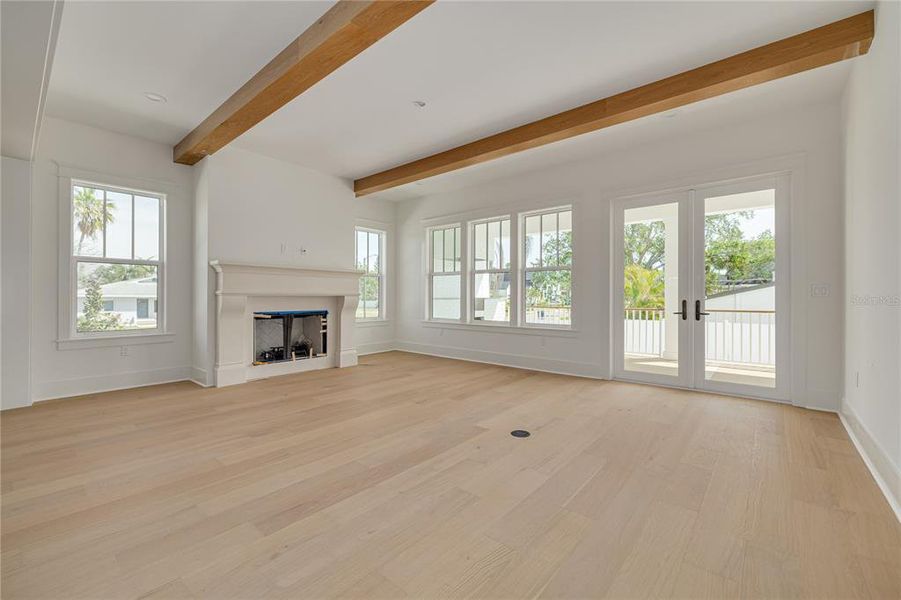 Spacious, unfurnished interior of a new home in , St. Petersburg (Image 36).