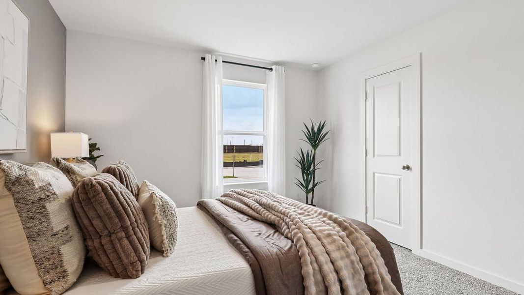 Furnished interior view inside a new home in Evergreen, Rosenberg (Image 15).