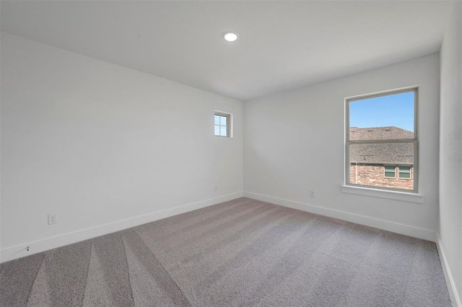 Spacious, unfurnished interior of a new home in Lilyana, Celina (Image 37).