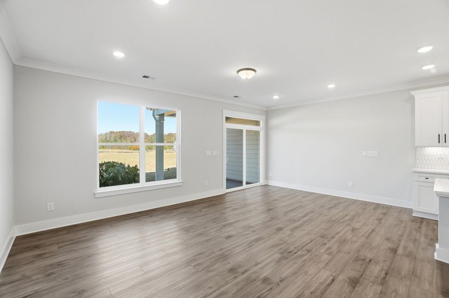 Spacious, unfurnished interior of a new home in Blythe Mill Townhomes, Waxhaw (Image 38).