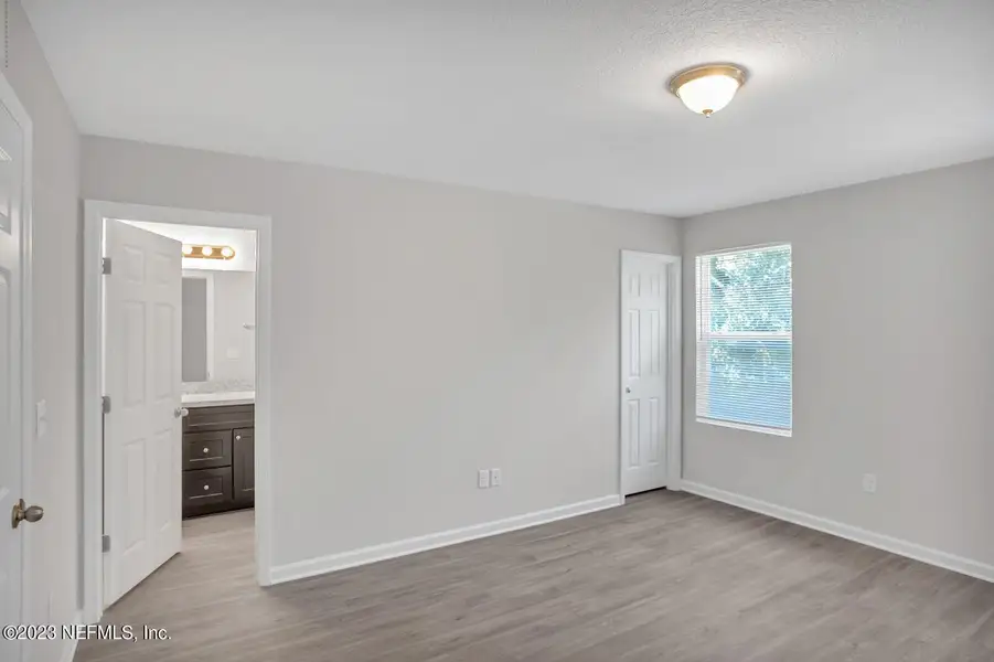 Image 4 of a home in .