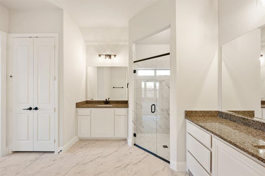 Furnished interior view inside a new home in Stone River Glen 60s, Royse City (Image 11). Furnished interior view inside a new home in Stone River Glen 60s, Royse City (Image 11).