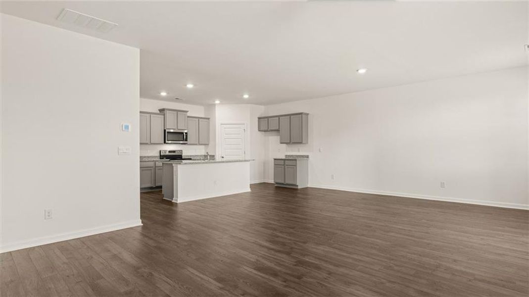Spacious, unfurnished interior of a new home in The Reserve at Calcutta, Stockbridge (Image 16). Spacious, unfurnished interior of a new home in The Reserve at Calcutta, Stockbridge (Image 16).