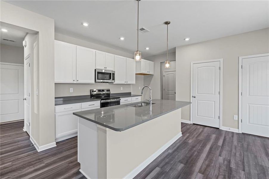 Furnished interior view inside a new home in Crossvine Estates, Braselton (Image 5).