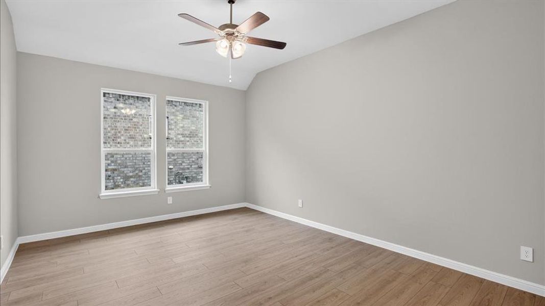 Spacious, unfurnished interior of a new home in , Grand Prairie (Image 24).