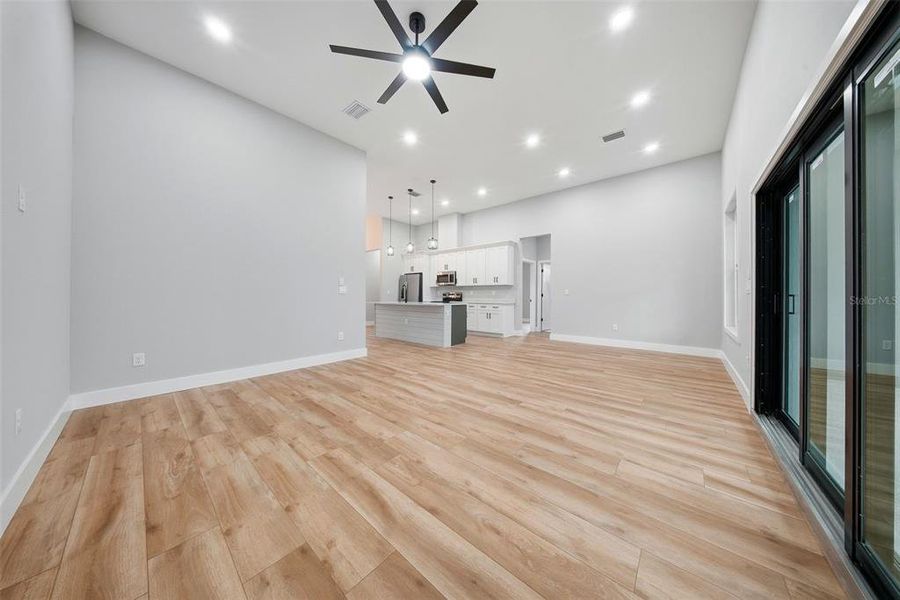 Spacious, unfurnished interior of a new home in , Punta Gorda (Image 22).