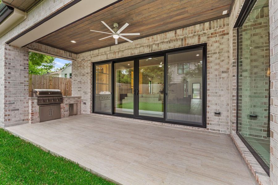 Coyote grill and sink!