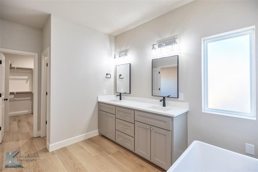Furnished interior view inside a new home in , Tuscola (Image 5).