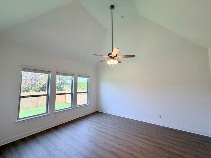 Spacious, unfurnished interior of a new home in Retreat at San Gabriel, Georgetown (Image 17).