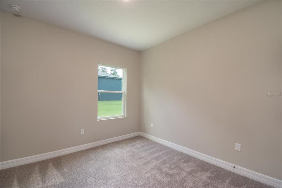 Spacious, unfurnished interior of a new home in , Citrus Springs (Image 31).