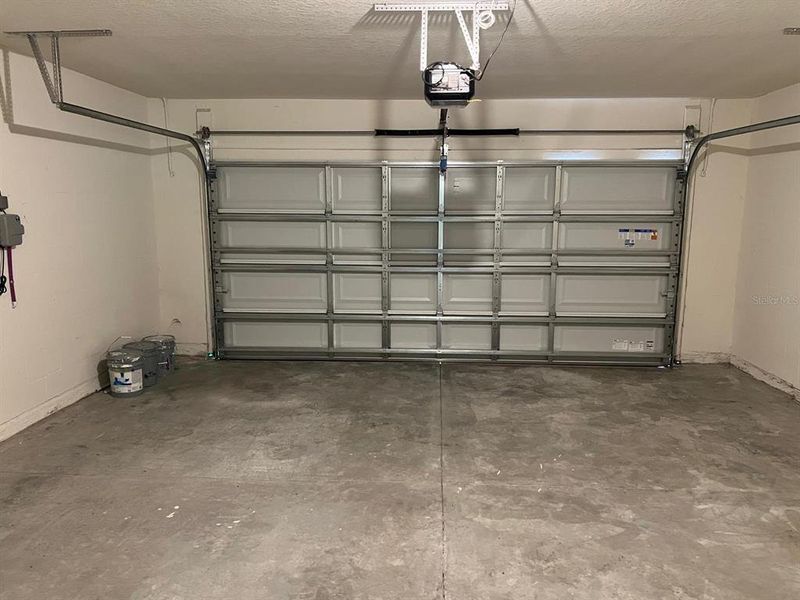 Spacious, unfurnished interior of a new home in Epperson, Wesley Chapel (Image 25).