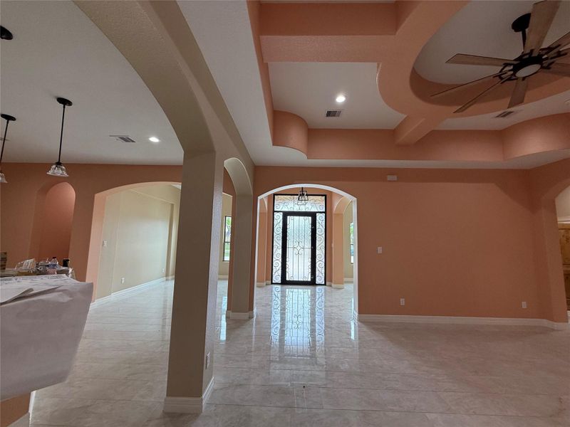 Spacious, unfurnished interior of a new home in , Houston (Image 19).