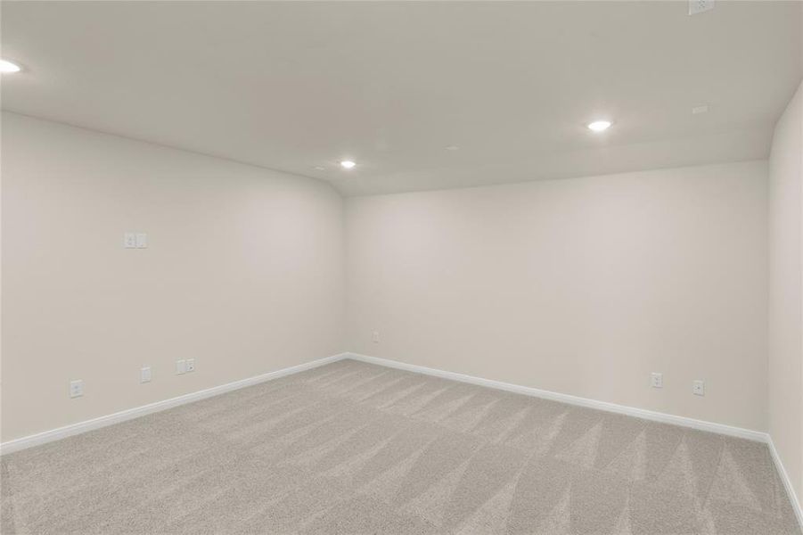 Spacious, unfurnished interior of a new home in Ten Mile Creek, Celina (Image 28).