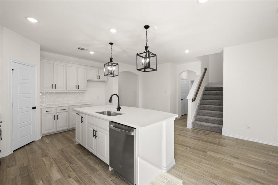 520 Waterford Park- Kitchen-4 520 Waterford Park- Kitchen-4