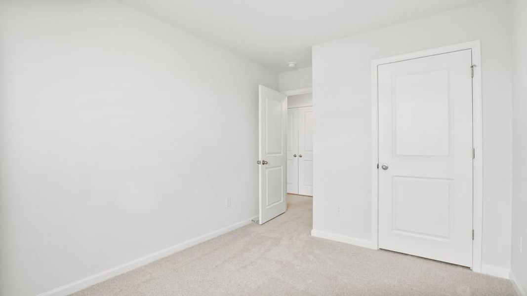 Spacious, unfurnished interior of a new home in Covington Village, Greer (Image 29).