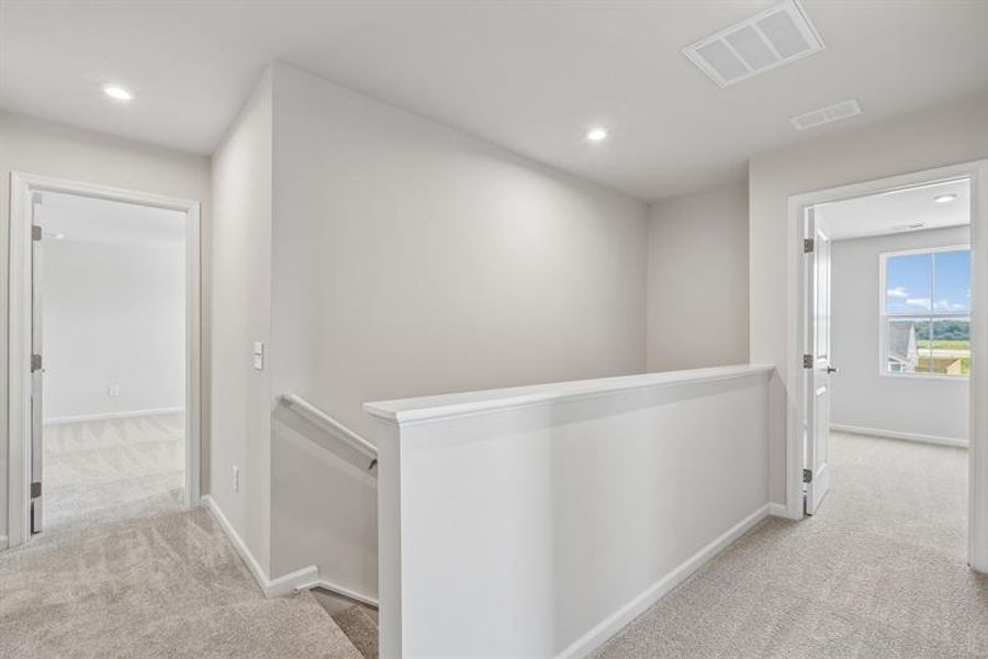 Spacious, unfurnished interior of a new home in Somerset, Santee (Image 13).