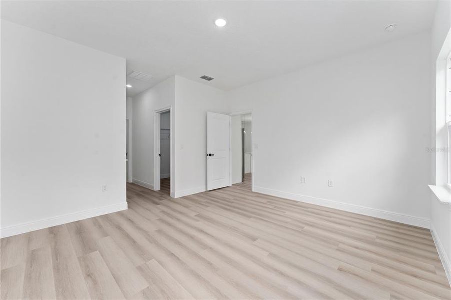 Spacious, unfurnished interior of a new home in , Citrus Springs (Image 27). Spacious, unfurnished interior of a new home in , Citrus Springs (Image 27).