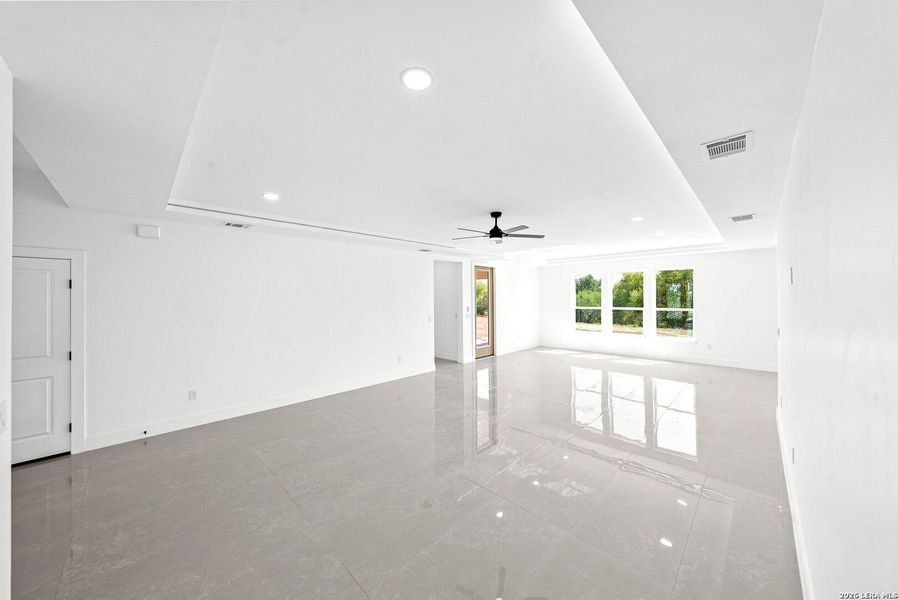 Spacious, unfurnished interior of a new home in , Kyle (Image 57).