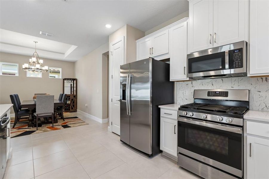 Furnished interior view inside a new home in , Wesley Chapel (Image 41).