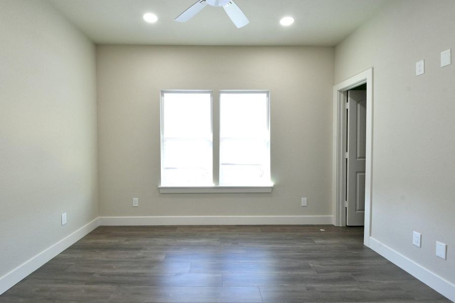 Spacious, unfurnished interior of a new home in , Houston (Image 29).