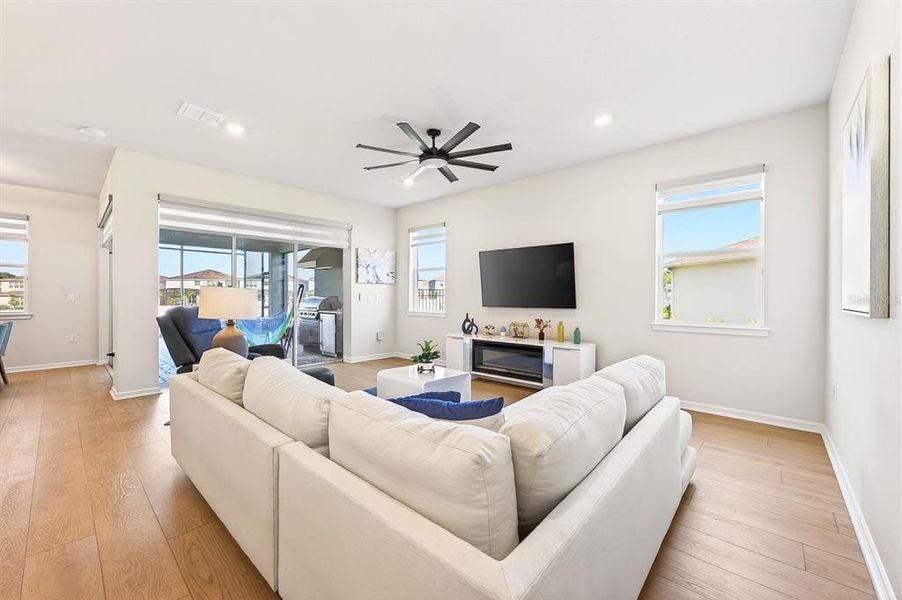 Furnished interior view inside a new home in , Winter Garden (Image 19).
